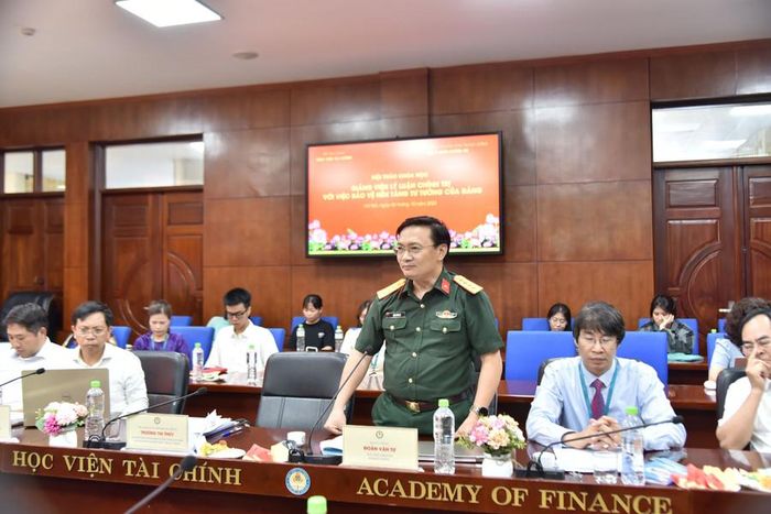  Các ý kiến trao đổi được nhiều đại biểu thảo luận ngay tại hội thảo. 