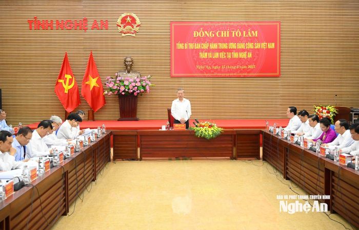 Tổng Bí thư Tô Lâm làm việc với Ban Thường vụ Tỉnh ủy Nghệ An, ngày 15/5/2025. Ảnh: Thành Cường