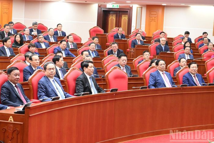 Các đồng chí lãnh đạo Đảng, Nhà nước và các đại biểu tham dự phiên bế mạc hội nghị. Ảnh: Nhandan.vn