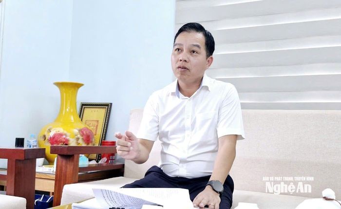 Ông Lê Quang Huy - Phó Giám đốc Sở Nông nghiệp và Môi trường trao đổi về việc triển khai thực hiện Nghị quyết số 66.4/2025/NQ-CP. Ảnh: Nhật Lân