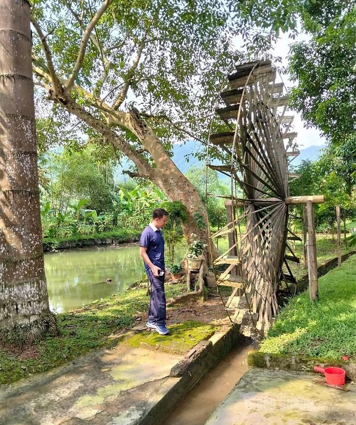 Cọn nước truyền thống- biểu tượng gắn liền với sản xuất nông nghiệp của người dân Thôn Khun.