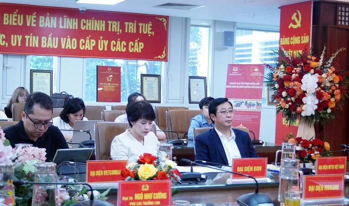 Đại diện Trung ương MTTQ Việt Nam, các đơn vị tham dự chương trình.