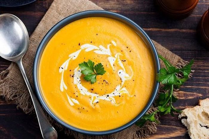 Bí đỏ nên nấu súp hoặc hầm để hấp thụ trọn vẹn chất xơ và các vitamin tan trong nước như vitamin C. Ảnh: Internet