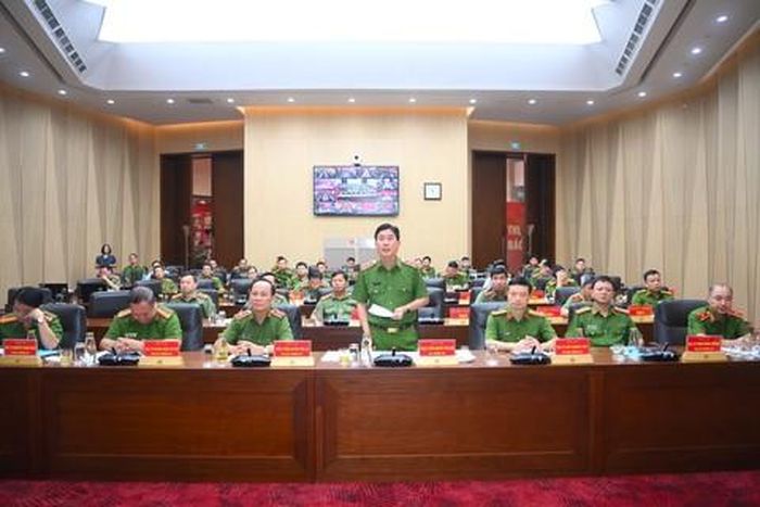 Trung tướng Nguyễn Tuấn Anh, Cục trưởng Cục Cảnh sát PCCC &amp; CNCH phát biểu tại Hội nghị