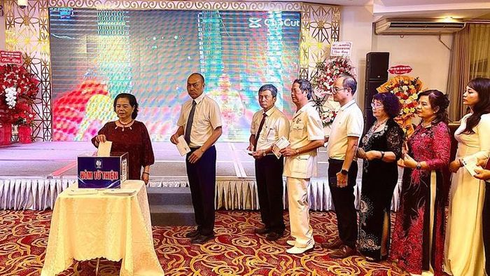  Hiệp hội Doanh nghiệp nhỏ và vừa thành phố Hải Phòng phát động ủng hộ đồng bào bị lũ lụt ở Thái Nguyên. 