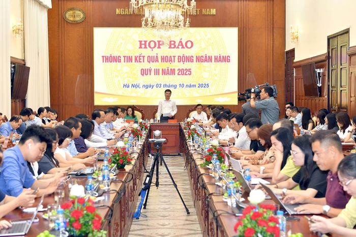 NHNN yêu cầu các TCTD tiếp tục tiết giảm chi phí từ đó hạ lãi suất cho vay.