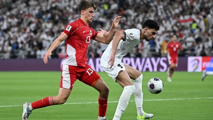  Iraq gần như bịt kín mọi khoảng trống, khiến Indonesia hoàn toàn bất lực. 