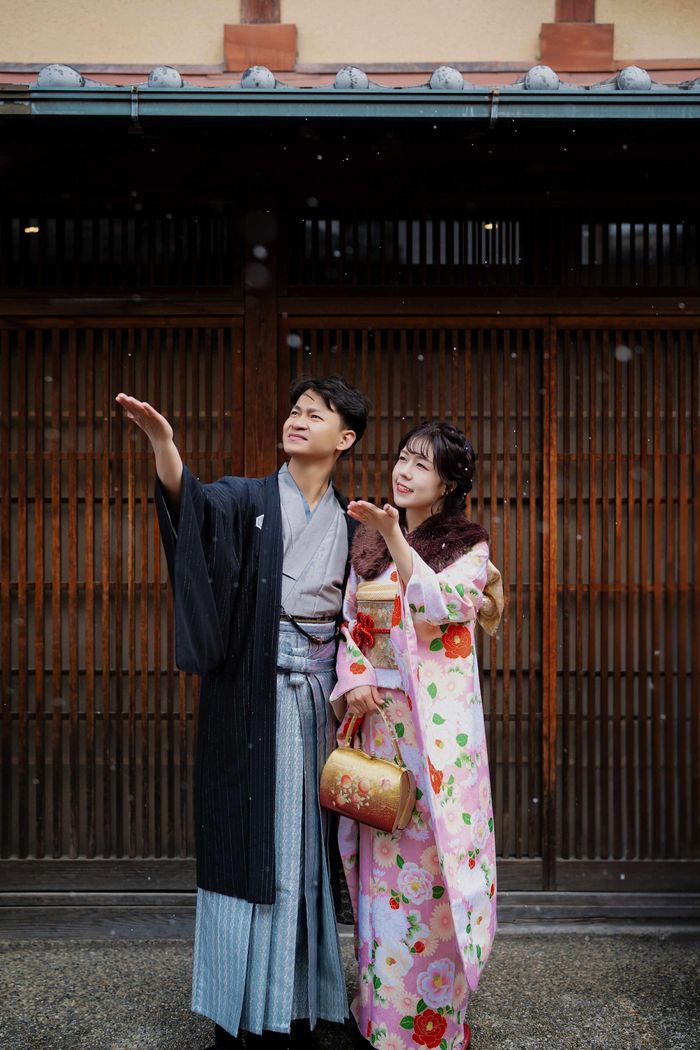 Quốc Vĩnh cầu hôn Yuko trong một ngày chụp hình ở thành phố Kyoto (Nhật Bản).