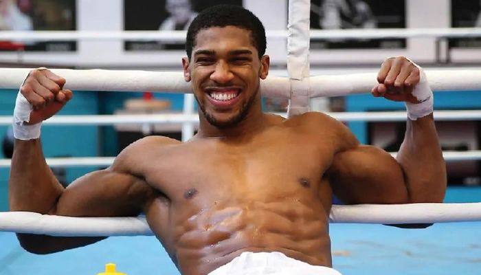 Anthony Joshua sẽ là đối thủ tiếp theo của Makhmudov