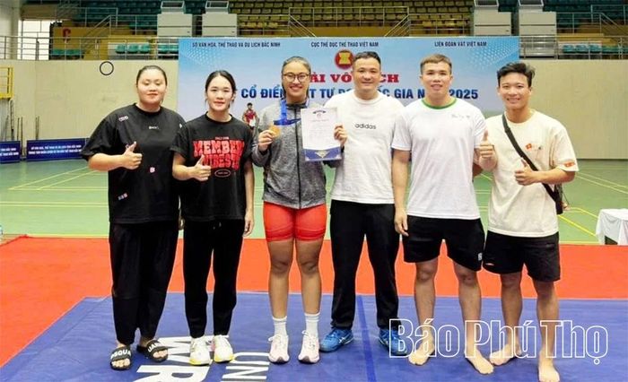 Đội tuyển Vật Phú Thọ giành 1 Huy hương Vàng, 1 Huy chương Đồng tại Giải Vô địch Vật cổ điển, Vật tự do Quốc gia năm 2025