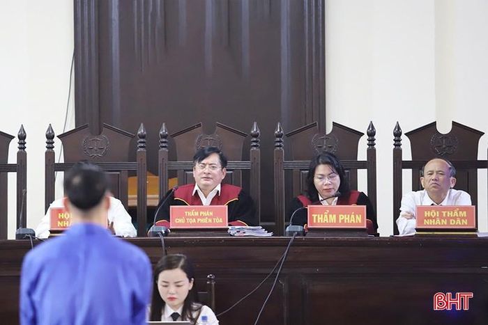  Sự nóng giận đã đẩy nhiều bị cáo vào vòng lao lý. 