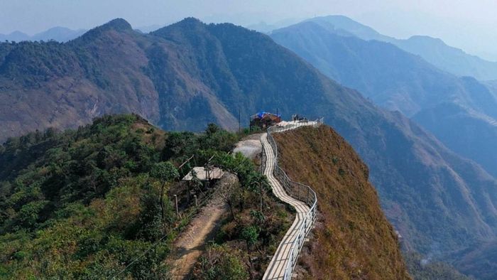 Cát Chùa Sì là điểm đến đầy cuốn hút cho những ai yêu thích thiên nhiên hoang sơ kỳ vĩ. Ảnh: TL