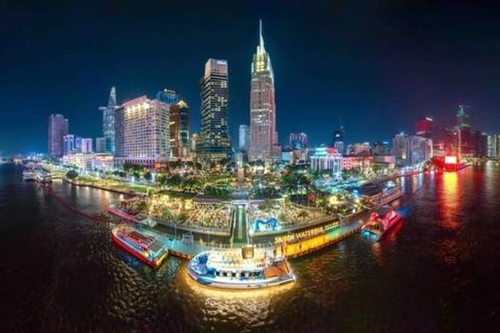 Ngoài những điểm đến nổi tiếng trong nước, các tour du lịch nội đô TPHCM luôn thu hút du khách. Ảnh: VIỆT CƯỜNG
