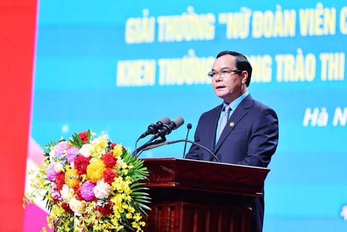 Chủ tịch Tổng Liên đoàn Lao động Việt Nam Nguyễn Đình Khang phát biểu. Ảnh: Minh Đức – TTXVN