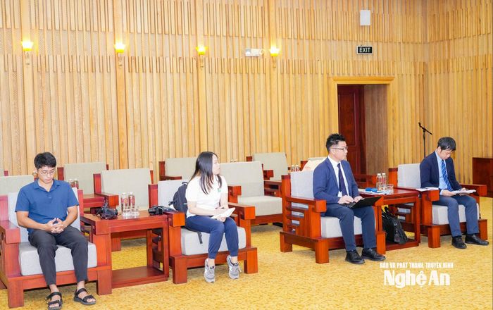 Đại diện Tổ chức JICA tại Việt Nam thăm và làm việc tại Nghệ An. Ảnh: T.L