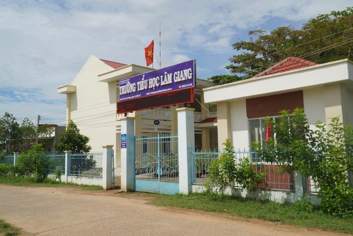 Ngôi trường đã có thời gian dạy chữ Chăm cho học sinh trong nhiều năm liền