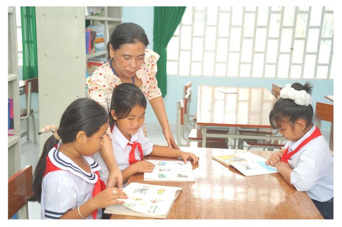 Thầy cô luôn hỗ trợ cho học sinh