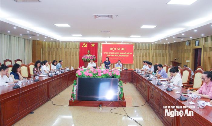 Quang cảnh hội nghị tiếp xúc cử tri. Ảnh: Mai Hoa