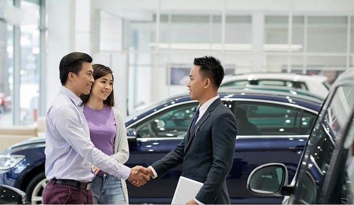 Sở hữu một chiếc ô tô được nhiều người xem như dấu hiệu cho thấy sự ổn định về tài chính.