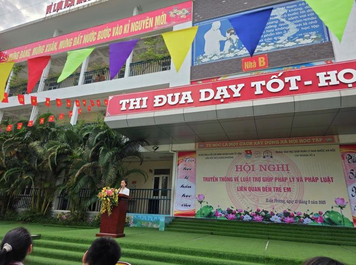 Trợ giúp viên pháp lý tham gia các hoạt động truyền thông.