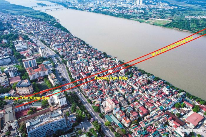 Cũng nhân dịp kỷ niệm 71 năm Ngày Giải phóng Thủ đô, một loạt công trình trọng điểm khác của Thủ đô được khởi công xây dựng, như Dự án đầu tư xây dựng cầu Trần Hưng Đạo; Dự án đầu tư xây dựng cầu Thượng Cát và đường hai đầu cầu; Dự án đầu tư xây dựng tuyến đường sắt đô thị số 2, đoạn Nam Thăng Long - Trần Hưng Đạo; Dự án đầu tư xây dựng công viên tuyến hai bên sông Tô Lịch; Dự án đầu tư xây dựng Trường Đào tạo cán bộ Lê Hồng Phong; Dự án đầu tư xây dựng Bệnh viện Thận Hà Nội (cơ sở 2)…