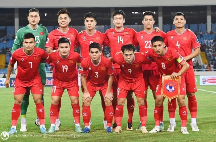 Đội tuyển Việt Nam vẫn đang trên con đường trở lại top 100 FIFA. Ảnh: VFF