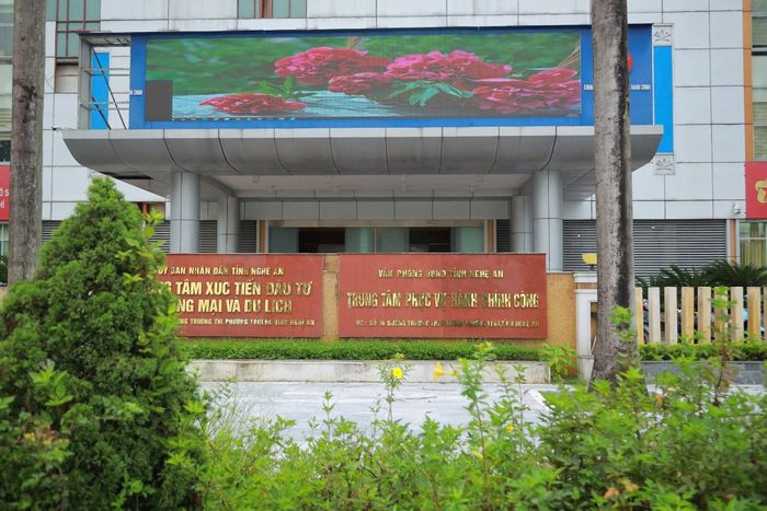 Trung tâm Hành chính công tỉnh Nghệ An đã và đang khẳng định vị thế là điểm sáng trong công tác cải cách thủ tục hành chính.