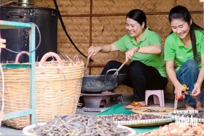 Những nguyên liệu bản địa được nâng tầm bằng các sản phẩm hữu dụng, phục vụ tiêu dùng xanh. Ảnh: T.P