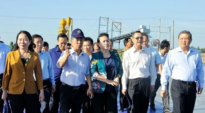 Chủ tịch Quốc hội Khóa XIV Nguyễn Thị Kim Ngân và Đoàn công tác thăm, làm việc tại An Giang. Ảnh Trung Hiếu