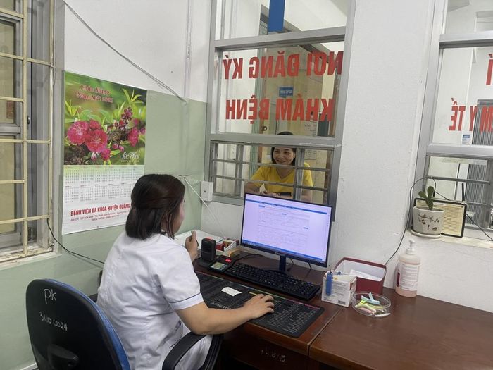 Nhiều quy định mới trong Luật Bảo hiểm y tế giúp mở rộng quyền lợi cho người dân khám chữa bệnh.