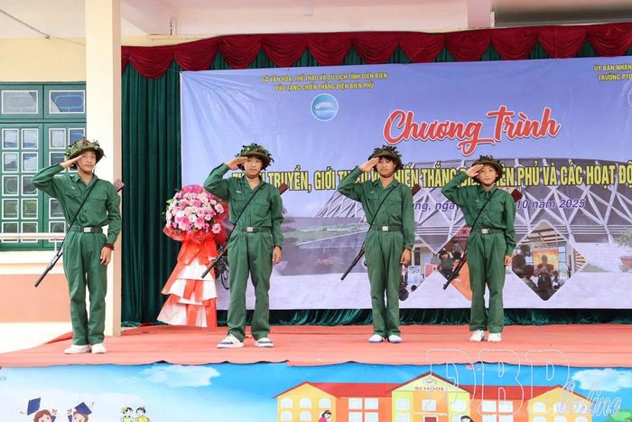 Việc tạo ra những "sân chơi" bổ ích giúp học sinh thêm say mê, yêu thích môn lịch sử.