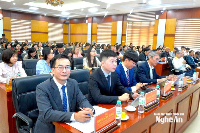 Các đại biểu tham gia Hội nghị. Ảnh: Văn Trường