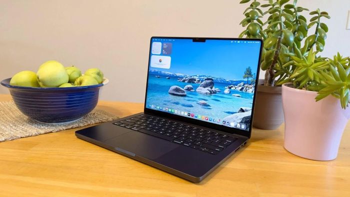 Thiết kế của MacBook Pro M5 không thay đổi so với phiên bản tiền nhiệm.