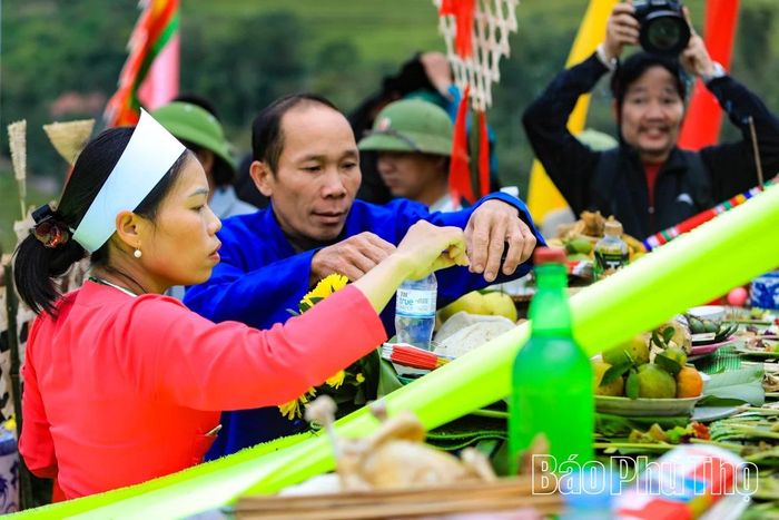 Ban tổ chức thực hiện công tác chuẩn bị cho nghi lễ