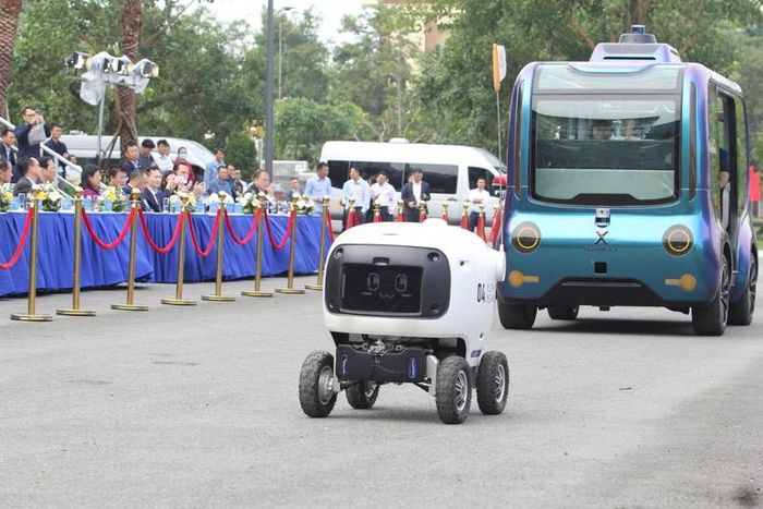 Trình diễn công nghệ ngoài trời trong khuôn khổ Tuần lễ Số Quốc tế Việt Nam 2025 - Ảnh: VGP/TG