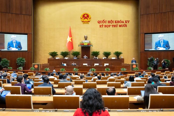 Quang cảnh phiên họp.