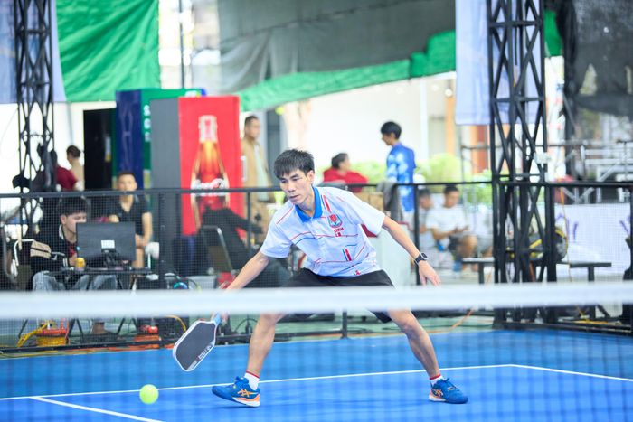 Thi đấu nội dung đơn nam. Ảnh: Hải Hưng