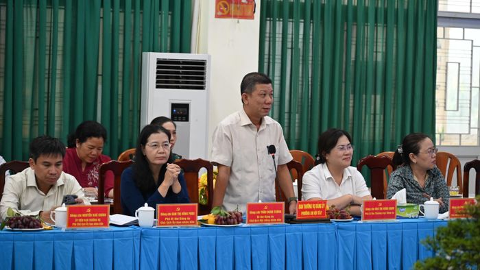 Lãnh đạo phường An Hội Tây kiến nghị tại buổi làm việc