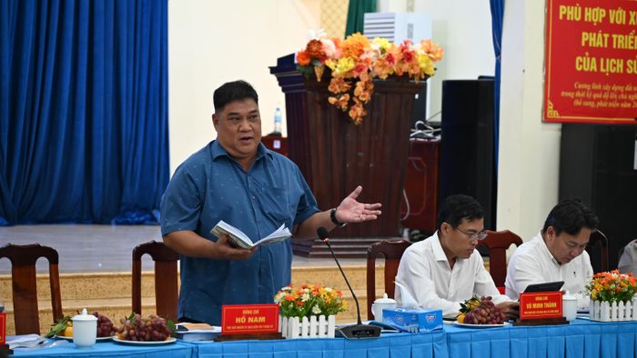 Đồng chí Hồ Nam, Phó Chủ nhiệm Ủy ban Kiểm tra Thành ủy phát biểu kết luận buổi làm việc