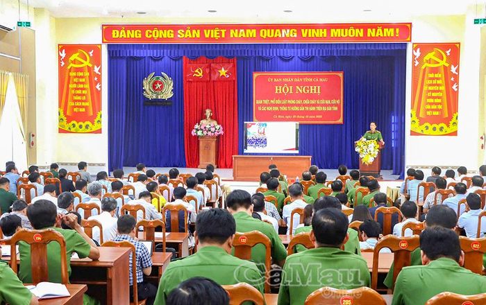 Quang cảnh hội nghị.