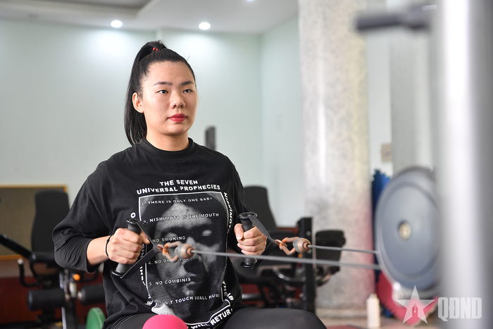 Đảng viên, Thiếu tá QNCN, vận động viên Nguyễn Thị Ngoan là “Gương mặt trẻ tiêu biểu toàn quân năm 2024”, giành 3 huy chương vàng châu Á, 3 huy chương vàng ở các kỳ SEA Games và được xem là “cô gái vàng” của bộ môn Karate Việt Nam.