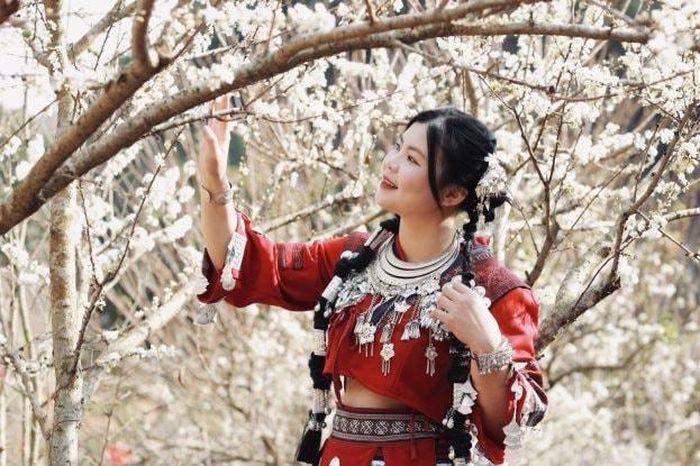Vẻ giản dị và nữ tính trong đời thường của võ sĩ Quàng Thị Thu Nghĩa.