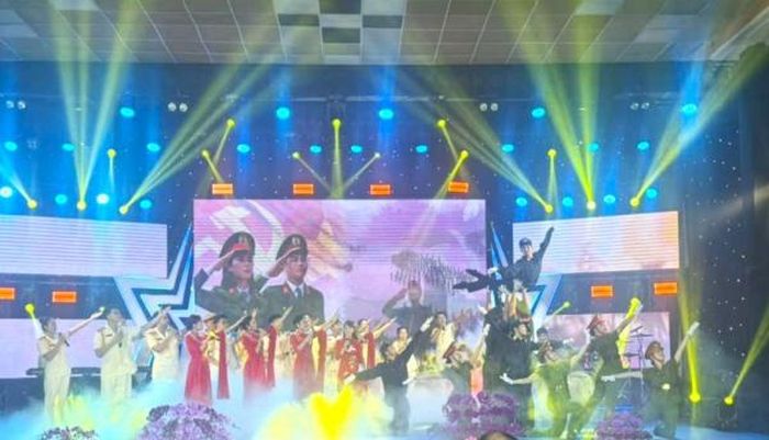 Các nghệ sĩ biểu diễn trong chương trình “Giai điệu bình yên” số 54.