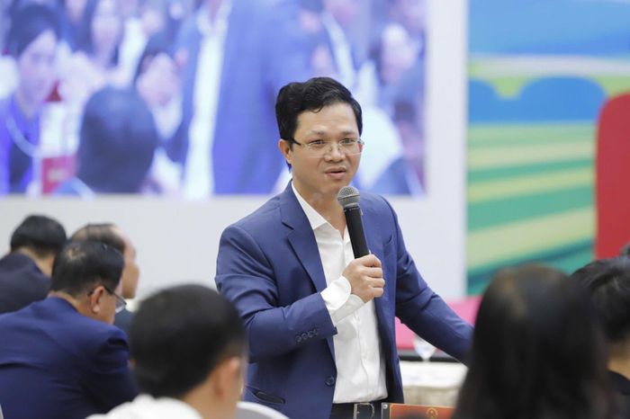 Ông Nguyễn Văn Long, Vụ trưởng Vụ Khoa học, công nghệ và môi trường (Bộ Nông nghiệp và Môi trường) trả lời