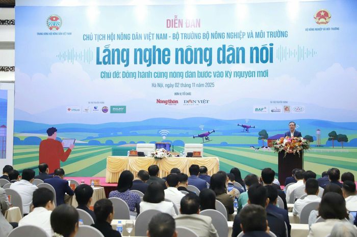 Quang cảnh diễn đàn. Ảnh: Anh Thơ