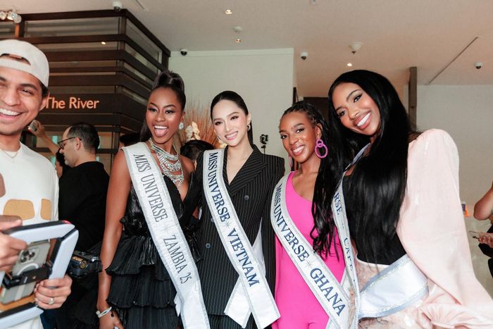 Hình ảnh các thí sinh Miss Universe 2025 trong hoạt động sáng nay tại Thái Lan