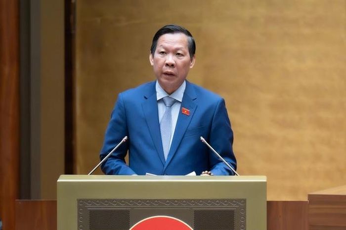 Chủ nhiệm Ủy ban Kinh tế và Tài chính Phan Văn Mãi (Ảnh: Media Quốc hội).