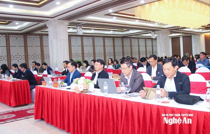 Lãnh đạo các ban Đảng Tỉnh ủy tham gia hội nghị. Ảnh: Mai Hoa