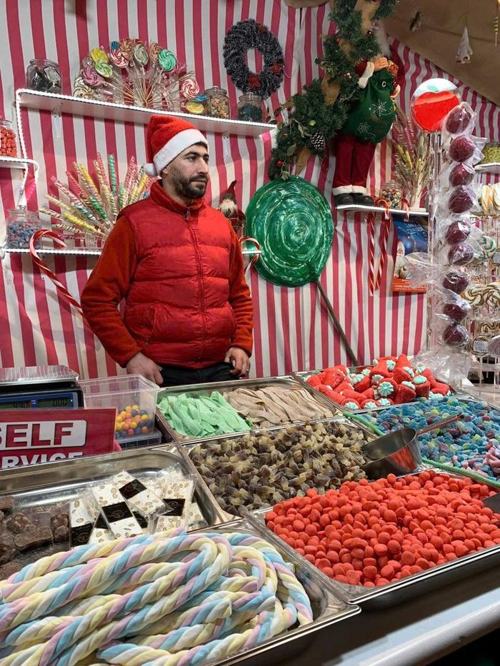 Một gian hàng hấp dẫn ở chợ Noel-Jardin Tuilerie- Paris