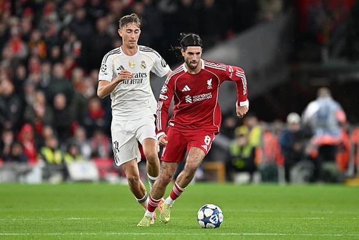 Szoboszlai khẳng định đẳng cấp trước Real Madrid.